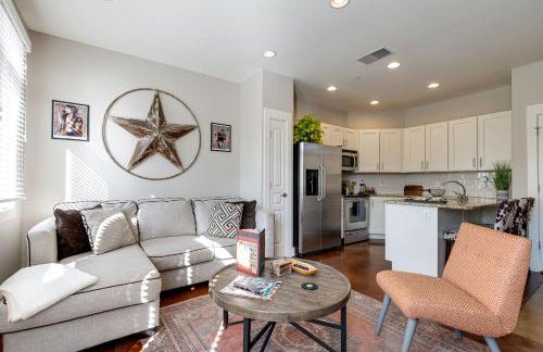 The Celebrity - Minutes to Broadway with a Balcony - Foto 7