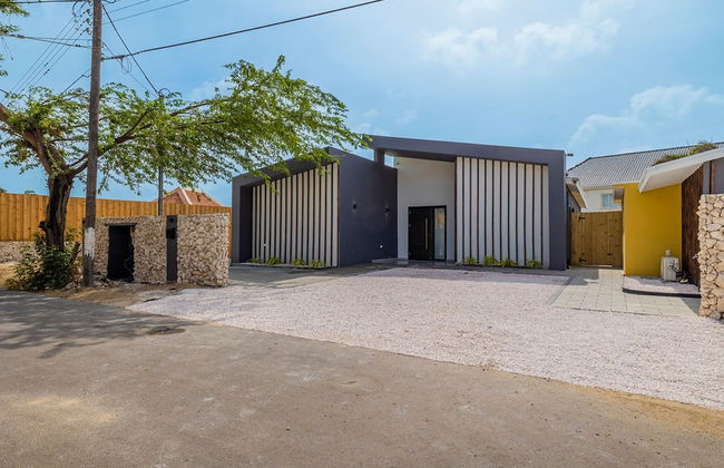 Brand NEW 3br2ba w Private Pool Amazing Location - Foto 25