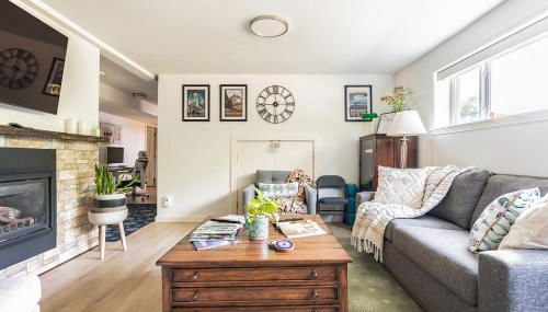 1400sf Cozy Retreat with Sound View, Garden & Privacy - Foto 4