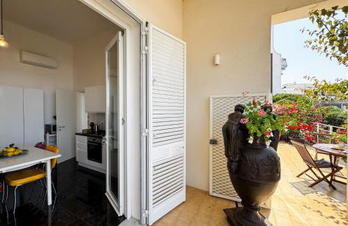 Villa Nauna - Beachfront Villa with Garden & Sea-View Terrace Santa Caterina - Marea Stays Collection - Foto 13