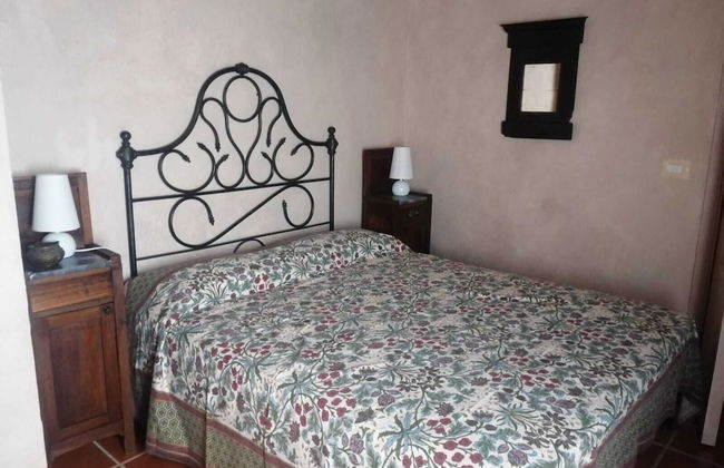 Impeccable 6-bed Villa in Luogosanto - Foto 2