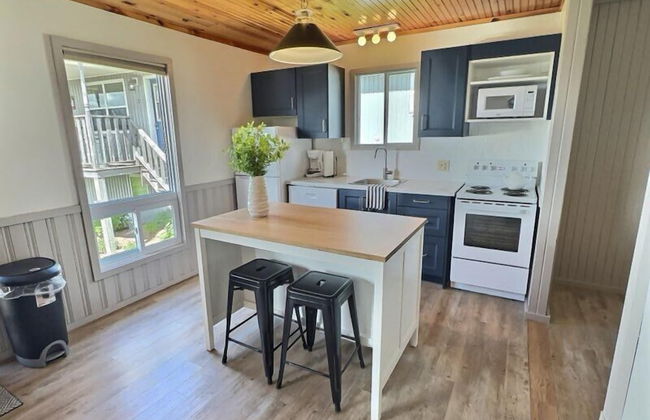 Cavendish Bosom Buddies Cottage Resort - Photo 21