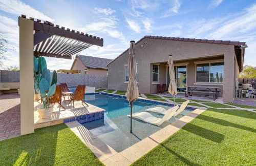 Outdoor Oasis with Pool and Spa Goodyear Getaway - Foto 1