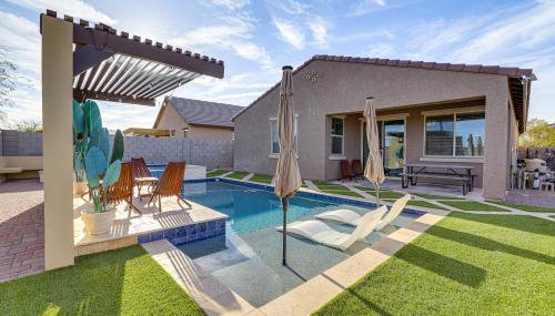 Outdoor Oasis with Pool and Spa Goodyear Getaway - Foto 1