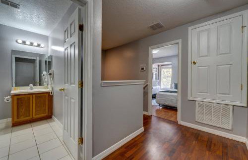Comfy Townhome Minutes from Disney - Photo 30