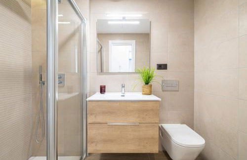 Fabulous beachside penthouse - Photo 3