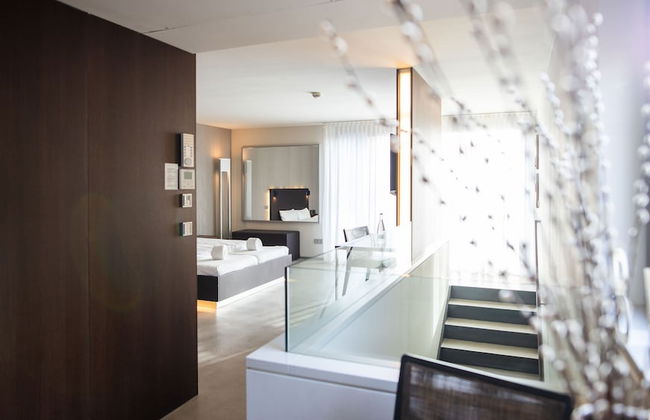 Car by Side - Foto 28