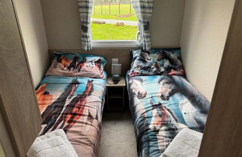 Haggerston Castle - Caravan - Sleeps 6 - Parking - Foto 45