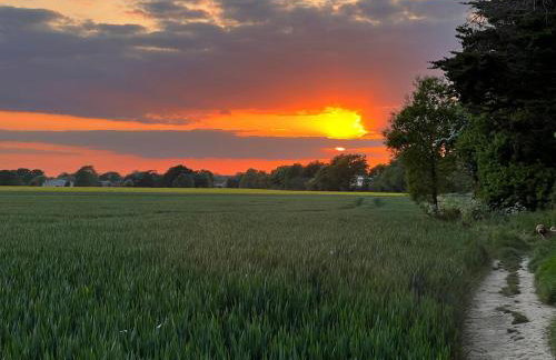 Cosy garage conversion - Photo 2