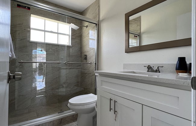 ELEGANT & LUXURY APARTMENT CLOSE DISNEY - Foto 17