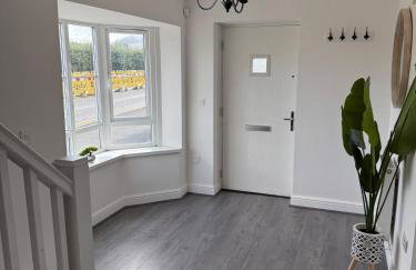 ResiLets - Berwick House - Large 4 Bed Townhouse - Contractor stays - Foto 8