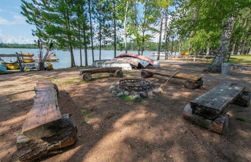 Charming Cedaroma 3 Lakefront amazing views - Photo 22