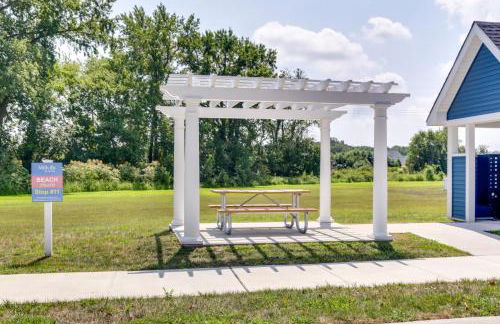 Pool Access and Beach Shuttle Millville Townhome! - Foto 31