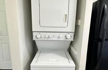 KING bed, Pet Friendly, Modern Retreat in CLE-BW - Foto 6