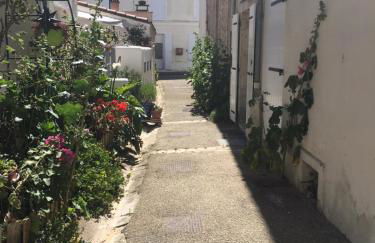 Petit nid à 50m de la plage au coeur de Fouras - Foto 7