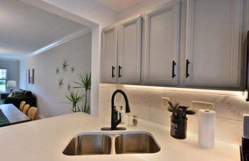 Amazing Renovated Townhouse - Foto 16