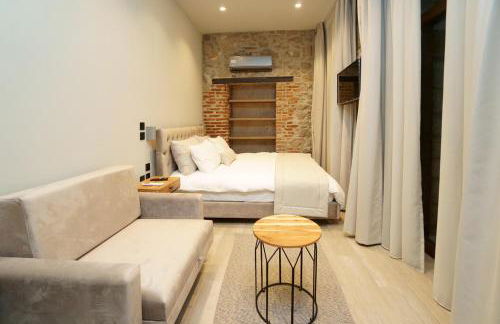 MONOPATI HOUSE - Photo 15