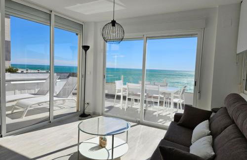 FANTÁSTICO DÚPLEX CON VISTAS IMPRESIONANTES AL MAR - Photo 9