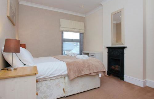 Lovely Victorian House - Photo 15