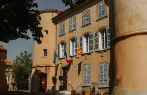 Unique historical home, middle of the village, bath & patio - Foto 53