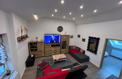 VipStay - Stilvoll und geräumige Apartments mit Terasse oder Balkon, Küche, kostenloses Parken, WLAN, Smart Tv - Foto 19