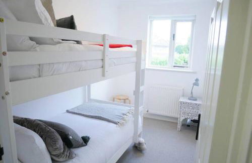 The Croft a lovely town house in the centre of Holt with free PARKING for two cars - Photo 10