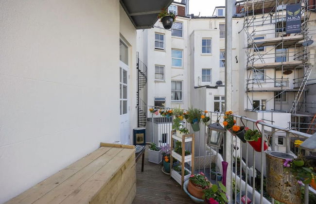 Host Stay St Aubyns Coastal Retreat - Photo 13