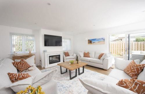 Tre Lowen, Goonhavern, Perranporth - Free Parking - Free Wifi - Games Room - Foto 1