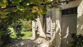 Le Mazet de la pointe dans les Alpilles avec piscine et jardin - Foto 4