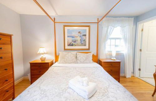 Spacious Home by Beach Dog Welcome - Photo 17