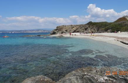 Appartement mignon calme douillet ascenseur clim étage élevé proche parking et toutes commodités au coeur du Toulon historique - Photo 39