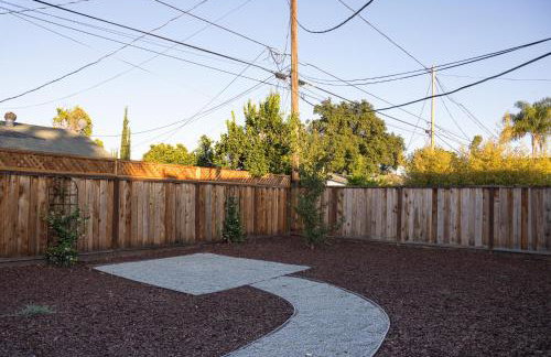 Comfortable Willow Glen Home w Central AC&Heater - Foto 13