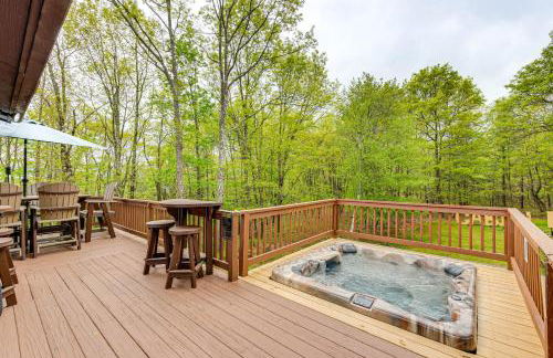 Game Room, Hot Tub! Cabin 9 Mi to Big Boulder Mtn - Foto 1