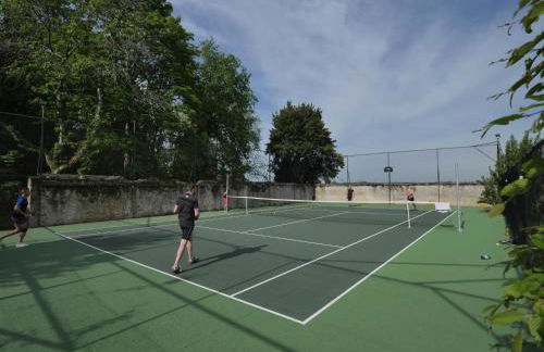 GITE DANINOU; meublé 3 chambres avec terrasse (1er étage du château) , salon et cuisine ouverte - Foto 16