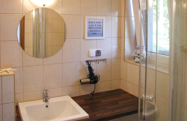 Detached Cottage With Fenced Yard Right by the Lake, Wrony - Foto 11