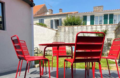 Elégante maison familiale au cœur des remparts de la citadelle - Foto 5