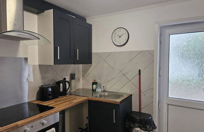 Charming and Compact Studio in Bridgend - Foto 7