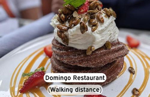 Cozy 2BR-w Parking, Near Rvrwalk, Dome & Conv Ctr - Foto 32