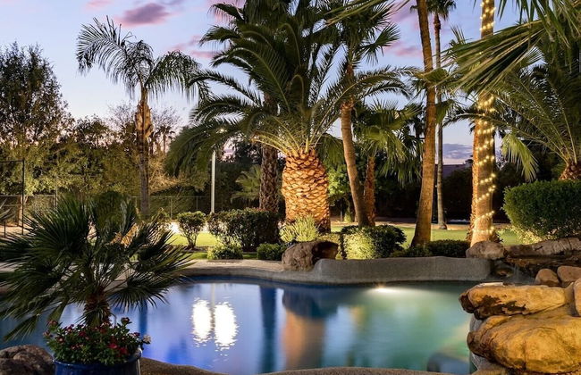 Preston by Avantstay 6BR Desert Oasis w/ Basketball Court, Pool & Hot Tub - Foto 21