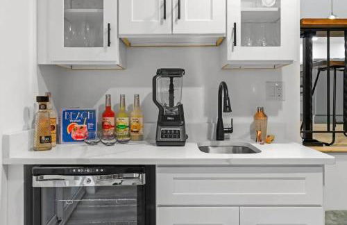 Tropical Oasis, 5 Mins to Beach - Foto 15