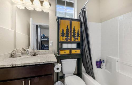 Mountain Peaks Getaway 4BR4BA Pet-Friendly Central AC Near Downtown Trails - Foto 20