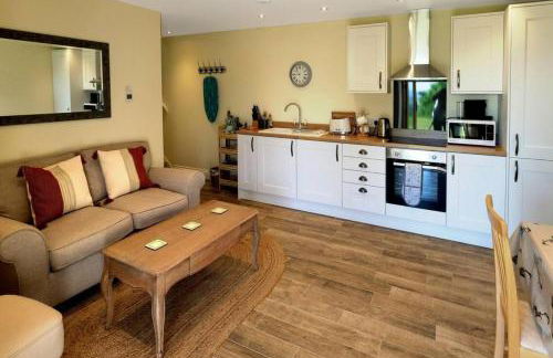 1 Bed Cottage - Sleeps 2 - Parking - Wifi - Foto 6