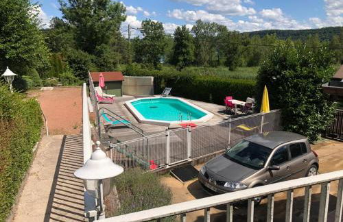 Maison/Gîte familial dans le Jura à 200m du lac avec piscine privée - Foto 8