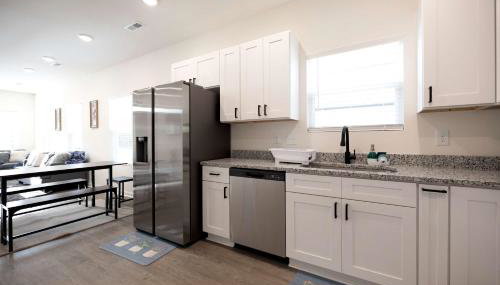 4 Min to Downtown - 10 to Elon - Washer and Dryer - Foto 2