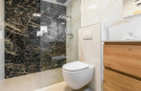 2 Bedroom Stunning Home In Desne - Foto 49