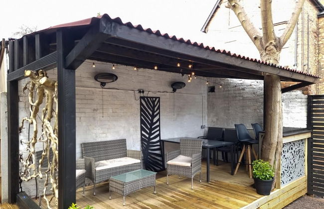 Stylish King Bed Suite Free Parking Large Patio - Foto 25