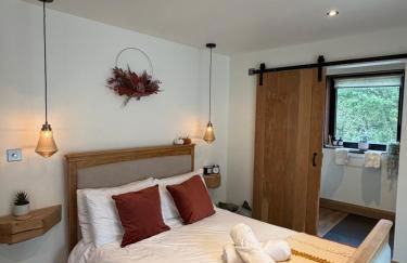 Luxury Courtyard Studio in Llangollen - Photo 3