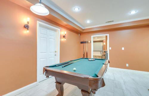 Spacious Stockbridge Manor Pool Table, 2 Kitchens - Foto 33