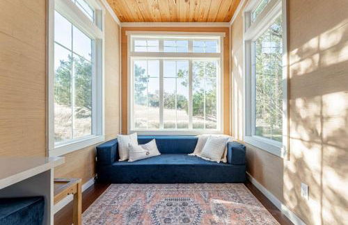 Walnut Horizon Tiny Home With Observation Deck - Foto 1