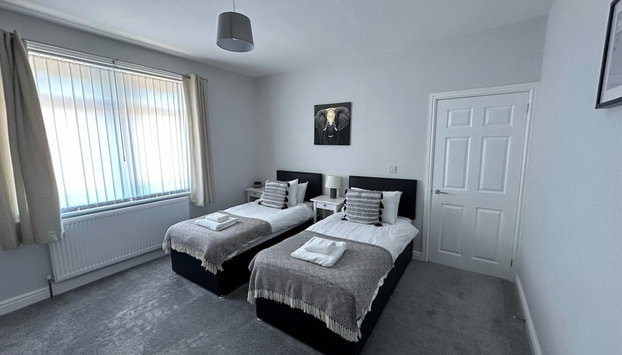 Storey Apartment - Downstairs 2bed Flat - Photo 2, Primary image